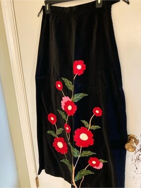Vintage 100% Cotton Black Velvet A-Line Skirt with Red Floral Applique